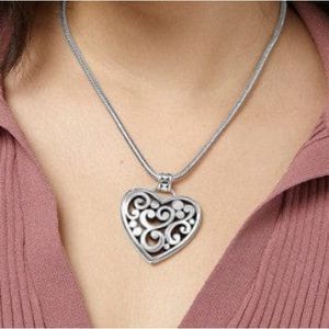 BNWT Brighton Contempo necklace!